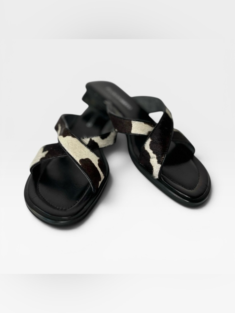 Vintage Franco Sarto Black and White Cowhide Cross-Strap Slide - Picture 5 of 5